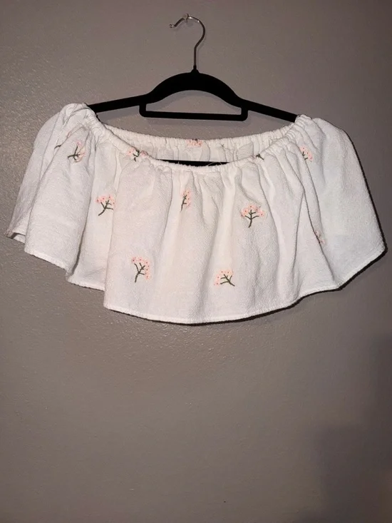 Zara White Off-Shoulder Embroidered Ruffle Crop Top - Picture 4 of 6